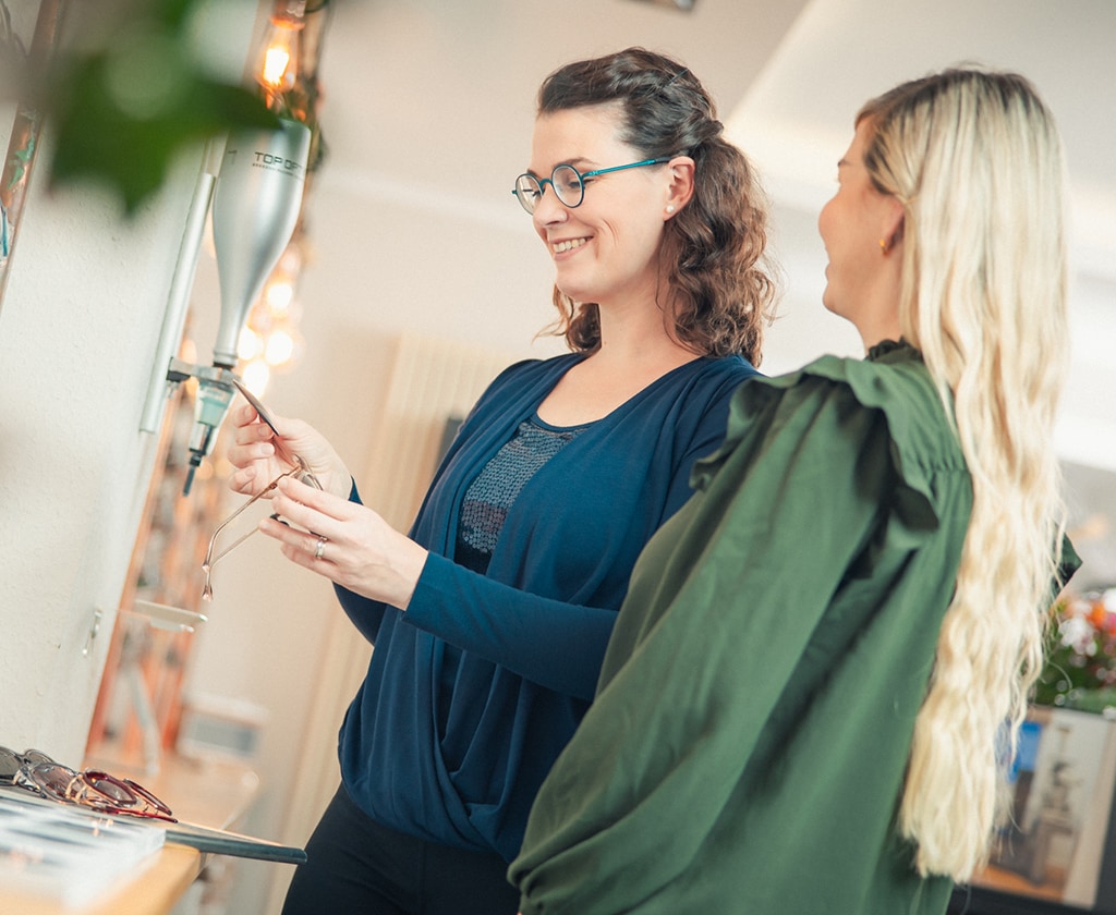 Kompetente Beratung zu polarisierenden Filtergläsern bei Top Optik in Stuttgart-West