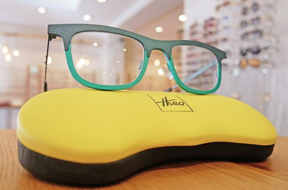 Brillenfassung schwarz-grün von THEO Eyewear